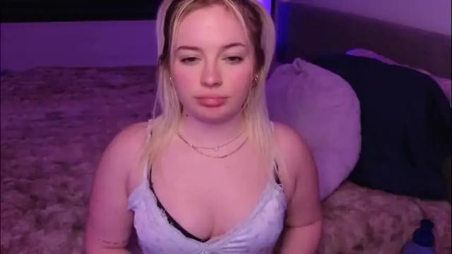 Image 4 of margot_robbie7 Stream on Chaturbate on 15 days ago