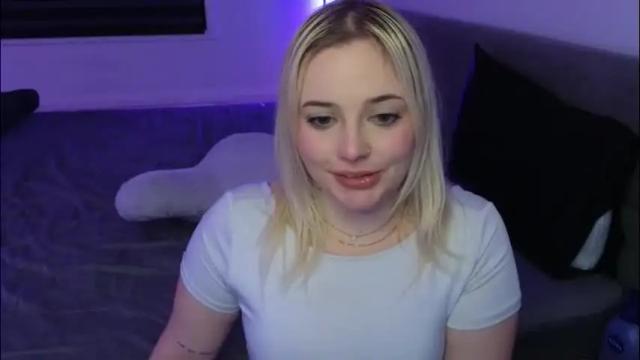 Image 3 of margot_robbie7 Stream on Chaturbate on 11 days ago