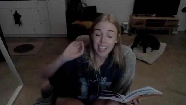 Image 7 of margotgrace Stream on Chaturbate on 16 months ago