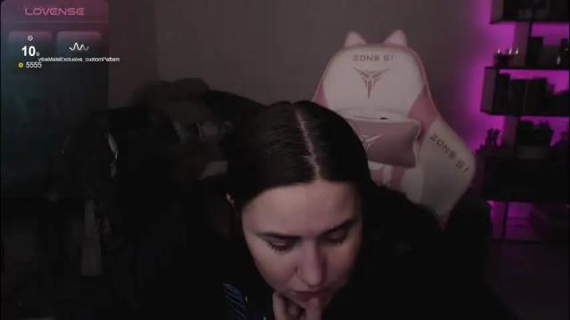 Thumbnail 2, mari_moore7's Stream at Chaturbate, 2 months ago