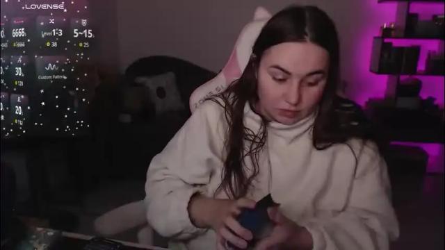Image 12 of mari_moore7 Stream on Chaturbate on 1 month ago