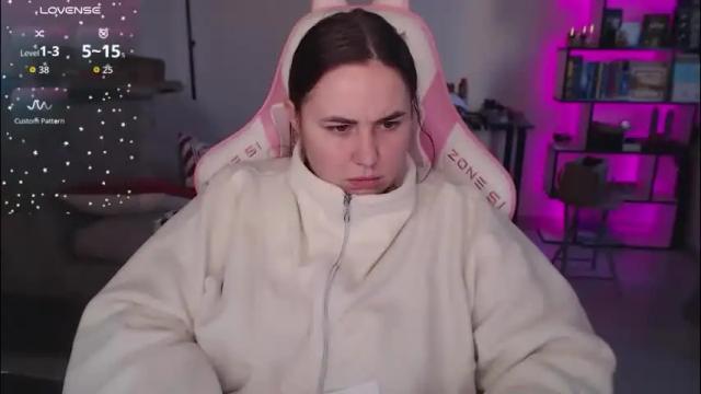 Image 12 of mari_moore7 Stream on Chaturbate on 1 month ago