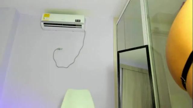 Image 11 of mari_sweeet Stream on Chaturbate on 1 month ago