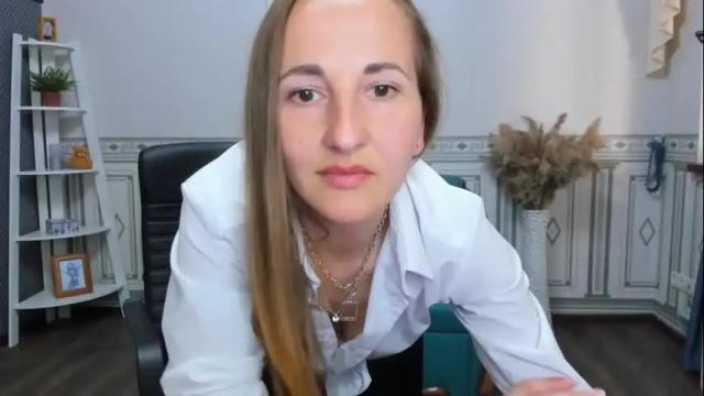 Image 7 of maria_goldeni Stream on Chaturbate on 13 months ago