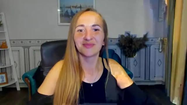 Image 3 of maria_goldeni Stream on Chaturbate on 13 months ago