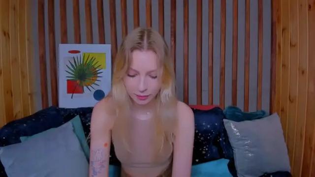 Image 3 of maria_hunt Stream on Chaturbate on 13 months ago