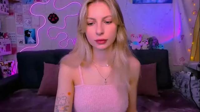Image 8 of maria_hunt Stream on Chaturbate on 20 days ago
