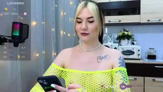 Image 10 of maria_shy_lii Stream on Chaturbate on 15 months ago