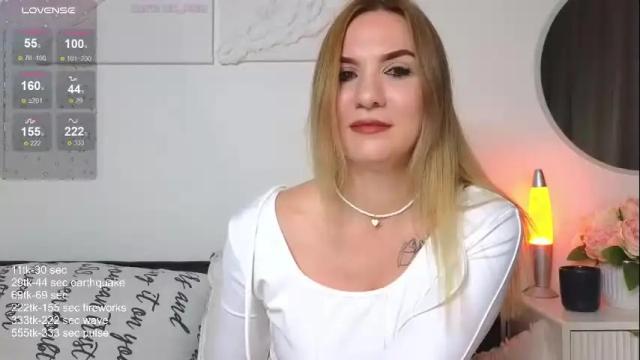 Image 3 of maria_shy_lii Stream on Chaturbate on 25 days ago