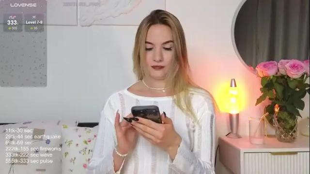 Image 11 of maria_shy_lii Stream on Chaturbate on 18 days ago