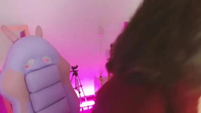 Image 2 of mariaaflowwer Stream on Chaturbate on 17 months ago