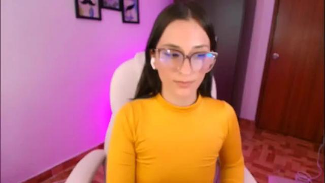 Image 8 of mariaan_m Stream on Chaturbate on 3 months ago
