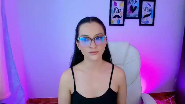 Image 3 of mariaan_m Stream on Chaturbate on 1 month ago