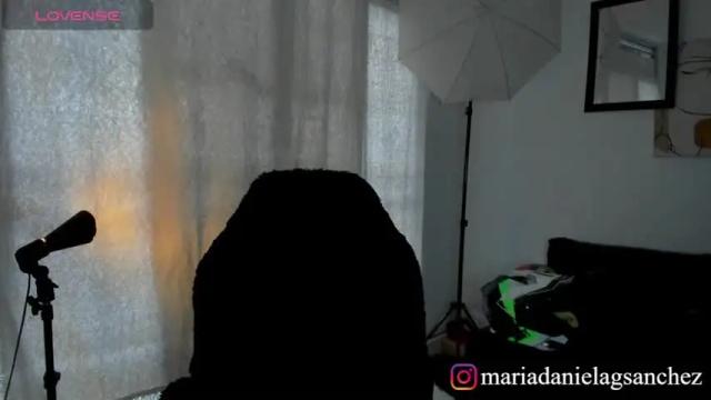 Image 10 of mariadanielasanchez Stream on Chaturbate on 10 months ago