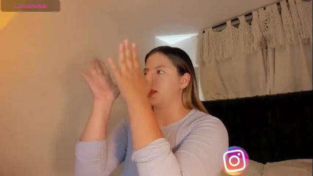 Image 3 of mariadanielasanchez Stream on Chaturbate on 1 month ago