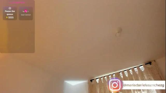 Image 10 of mariadanielasanchez Stream on Chaturbate on 1 month ago