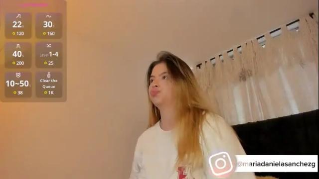 Image 11 of mariadanielasanchez Stream on Chaturbate on 27 days ago