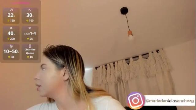 Image 3 of mariadanielasanchez Stream on Chaturbate on 24 days ago