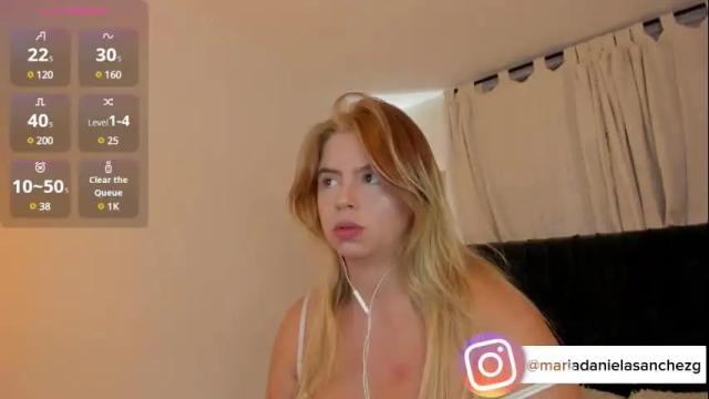 Image 12 of mariadanielasanchez Stream on Chaturbate on 17 days ago