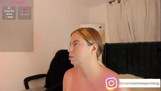Image 6 of mariadanielasanchez Stream on Chaturbate on 17 days ago