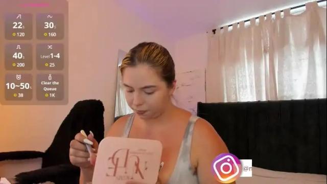 Image 7 of mariadanielasanchez Stream on Chaturbate on 4 days ago