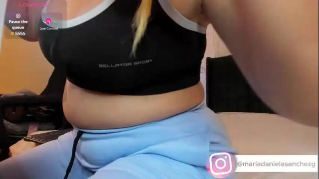 Image 2 of mariadanielasanchez Stream on Chaturbate on 23 hours ago