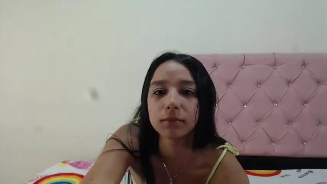 Thumbnail 1, mariafernanda_18's Stream at Chaturbate, 16 months ago