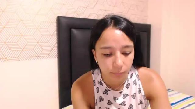 Image 2 of mariafernanda_18 Stream on Chaturbate on 14 months ago