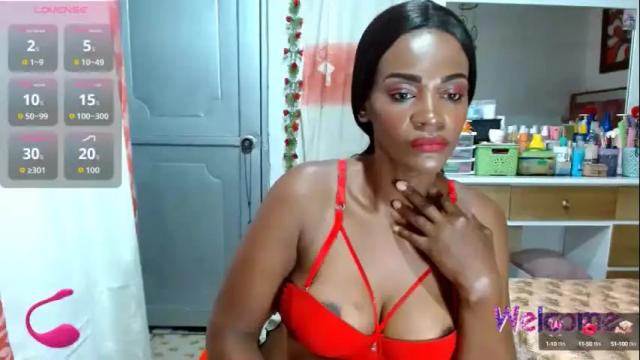 Image 8 of mariah_hellen Stream on Chaturbate on 4 months ago