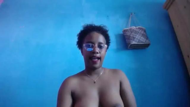 Image 8 of mariahchaude Stream on Chaturbate on 22 months ago