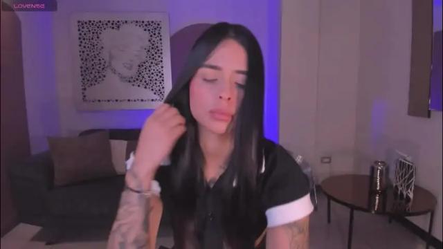 Image 8 of mariaherrera_ Stream on Chaturbate on 9 days ago