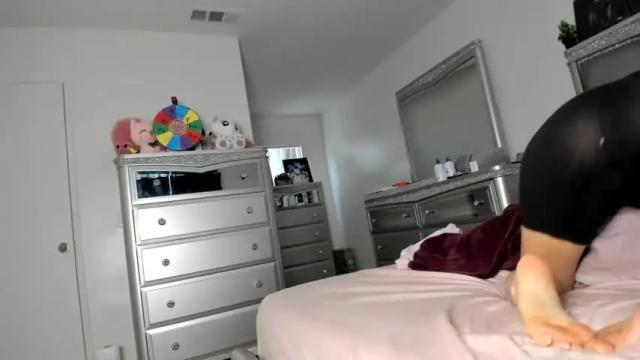 Image 8 of mariahpinkkitty Stream on Chaturbate on 2 months ago