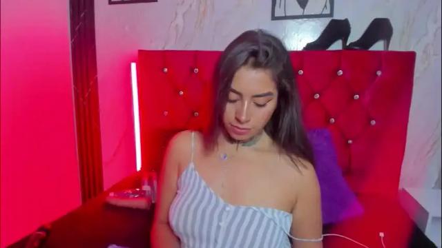 Image 2 of mariam_schubert Stream on Chaturbate on 1 month ago