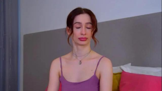 Image 2 of mariamenson Stream on Chaturbate on 2 months ago