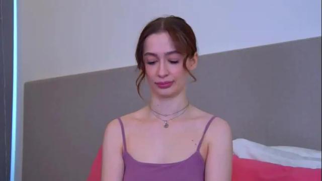 Image 3 of mariamenson Stream on Chaturbate on 1 month ago