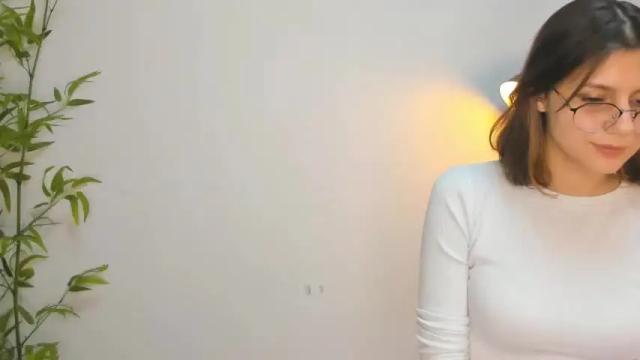 Image 2 of mariamhigginson Stream on Chaturbate on 16 months ago