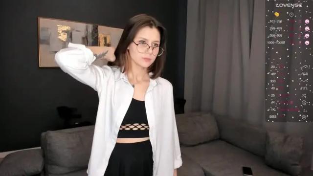Image 2 of mariamhigginson Stream on Chaturbate on 16 months ago
