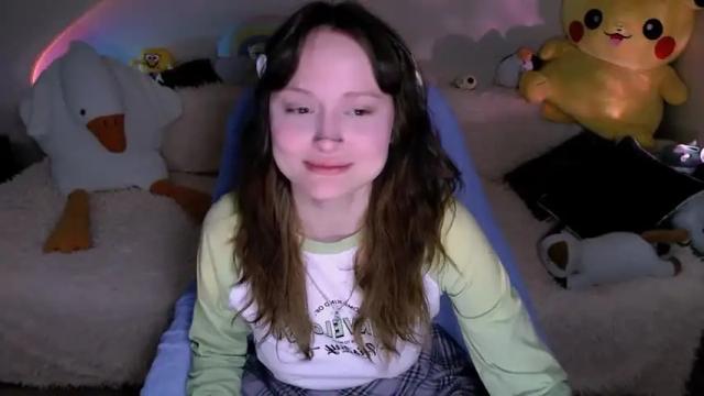 Image 4 of mariamilkis Stream on Chaturbate on 13 months ago