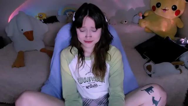 Image 8 of mariamilkis Stream on Chaturbate on 13 months ago