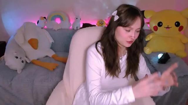 Image 3 of mariamilkis Stream on Chaturbate on 12 months ago