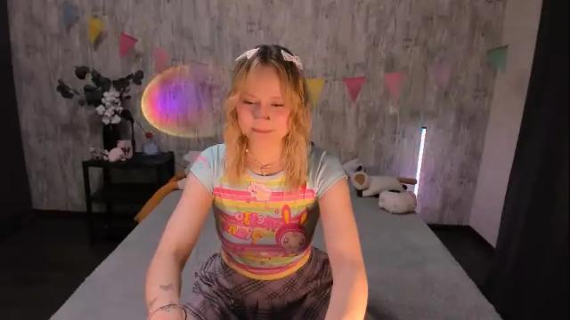 Image 4 of mariamilkis Stream on Chaturbate on 29 days ago