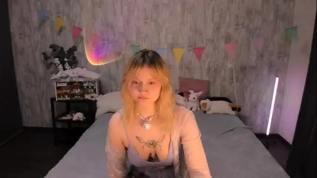 Image 11 of mariamilkis Stream on Chaturbate on 24 days ago