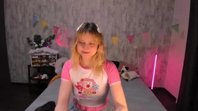 Image 3 of mariamilkis Stream on Chaturbate on 15 days ago