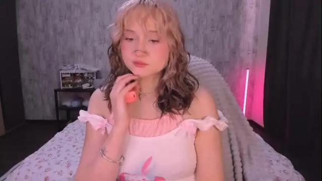 Image 12 of mariamilkis Stream on Chaturbate on 3 months ago