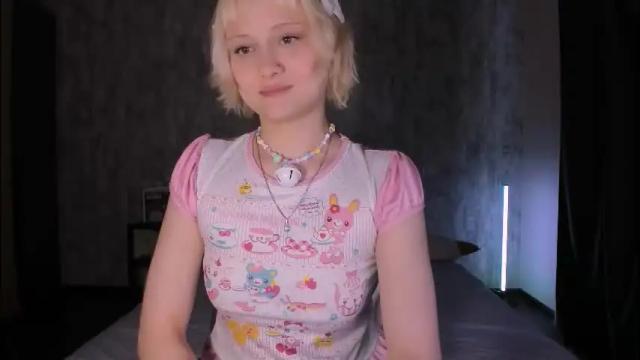 Image 2 of mariamilkis Stream on Chaturbate on 1 month ago