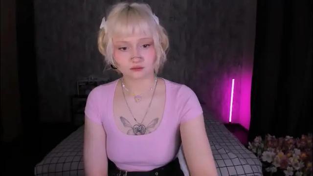 Image 4 of mariamilkis Stream on Chaturbate on 10 days ago