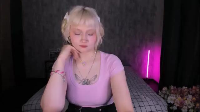 Image 8 of mariamilkis Stream on Chaturbate on 10 days ago