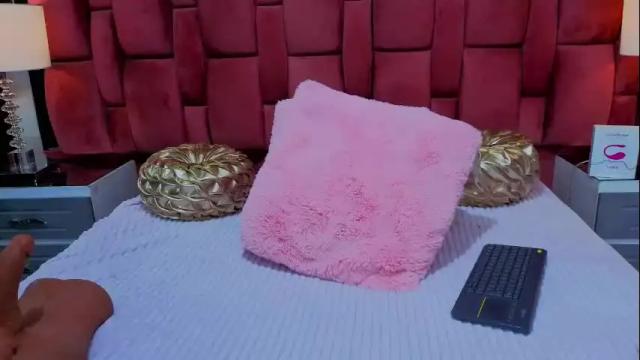 Image 3 of mariamrosse Stream on Chaturbate on 7 months ago