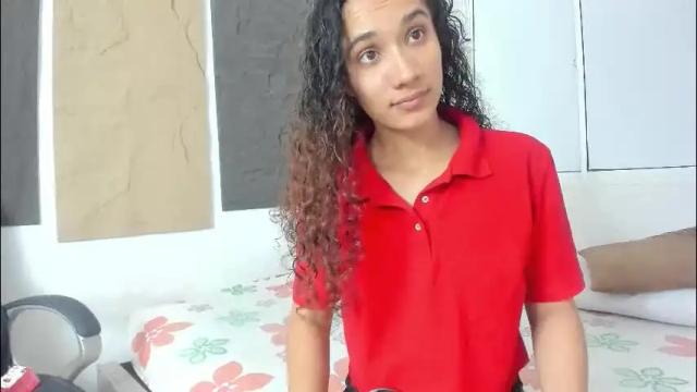 Image 2 of marian_rios Stream on Chaturbate on 1 month ago