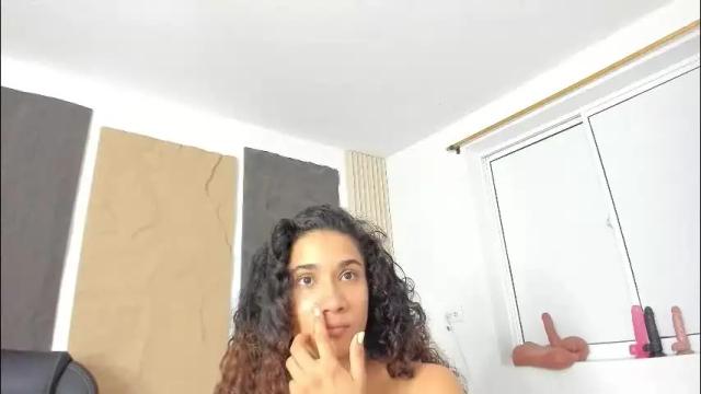 Image 4 of marian_rios Stream on Chaturbate on 16 days ago